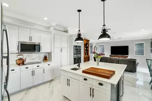 2176 Bellcrest Cir, Royal Palm Beach, FL 33411 - Photo 19