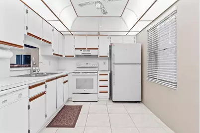 170 SE 5th #Apt 505, Dania Beach, FL 33004 - Photo 9