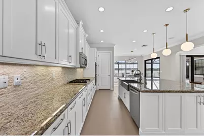 8520 Watercrest Circle W, Parkland, FL 33076 - Photo 17