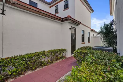 3460 W 103rd Terrace, Hialeah, FL 33018 - Photo 41