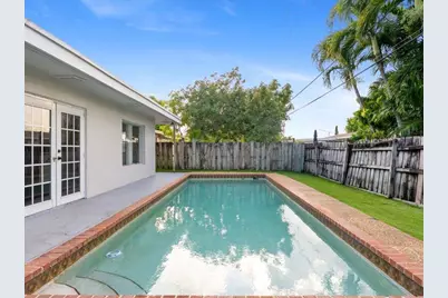 311 W Sample Road, Deerfield Beach, FL 33064 - Photo 33