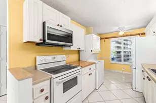 1020 Silk Oak Terrace, Delray Beach, FL 33445 - Photo 7