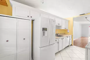 1020 Silk Oak Terrace, Delray Beach, FL 33445 - Photo 9