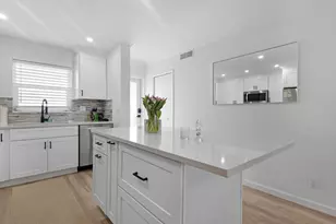 401 NE 19th Ave, Deerfield Beach, FL 33441 - Photo 3