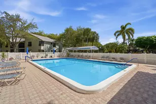 4045 Carambola Cir N, Coconut Creek, FL 33066 - Photo 27