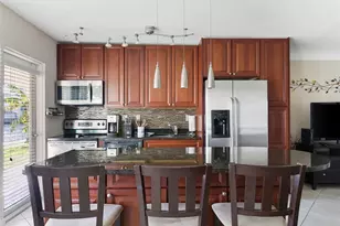 2895 NE 32nd St, Fort Lauderdale, FL 33306 - Photo 9