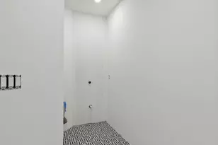 298 NE 8th St, Boca Raton, FL 33432 - Photo 13