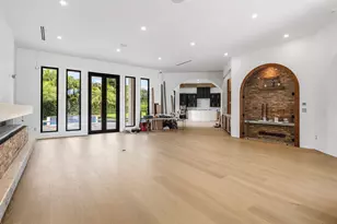 298 NE 8th St, Boca Raton, FL 33432 - Photo 9