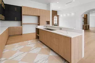 298 NE 8th St, Boca Raton, FL 33432 - Photo 13