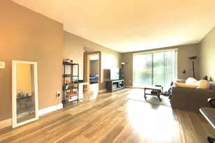 919 Hillcrest Dr, Hollywood, FL 33021 - Photo 1