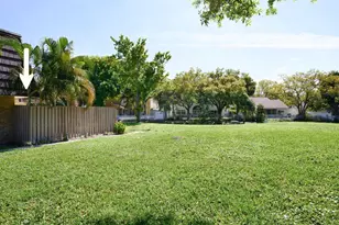 319 3rd Ct, Palm Beach Gardens, FL 33410 - Photo 17