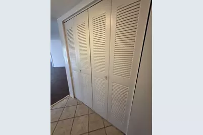 4175 N Haverhill Road #907, West Palm Beach, FL 33417 - Photo 11