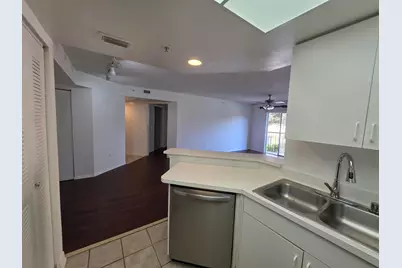 4175 N Haverhill Road #907, West Palm Beach, FL 33417 - Photo 17