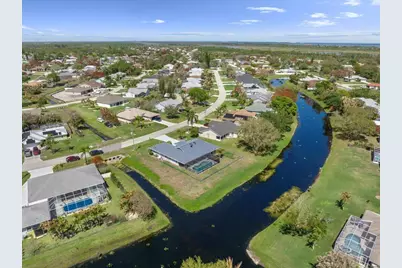 1902 SE Gaskins Circle, Port Saint Lucie, FL 34952 - Photo 43