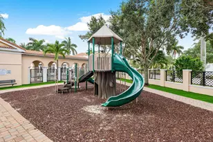 704 NW 83rd Pl, Boca Raton, FL 33487 - Photo 35