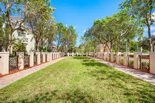 704 NW 83rd Pl, Boca Raton, FL 33487 - Photo 27