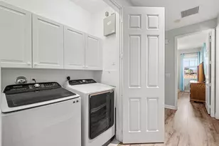704 NW 83rd Pl, Boca Raton, FL 33487 - Photo 25