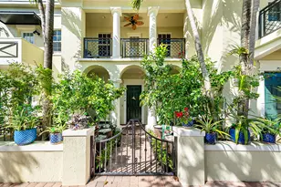 704 NW 83rd Pl, Boca Raton, FL 33487 - Photo 1