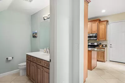 704 NW 83rd Place, Boca Raton, FL 33487 - Photo 13