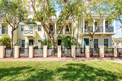 704 NW 83rd Place, Boca Raton, FL 33487 - Photo 1