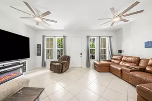 704 NW 83rd Pl, Boca Raton, FL 33487 - Photo 7