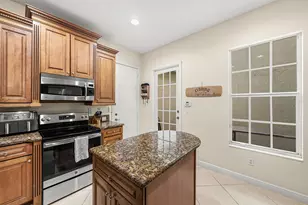 704 NW 83rd Pl, Boca Raton, FL 33487 - Photo 13