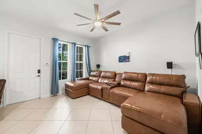 704 NW 83rd Place, Boca Raton, FL 33487 - Photo 5