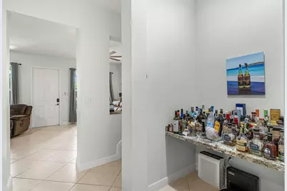 704 NW 83rd Place, Boca Raton, FL 33487 - Photo 11