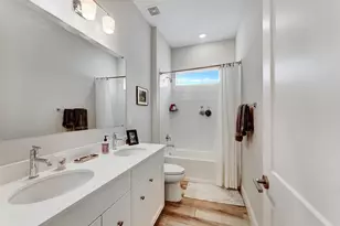 12104 Waterstone Cir, Palm Beach Gardens, FL 33412 - Photo 23