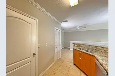 140 SW Peacock Boulevard SW #21-204, Port Saint Lucie, FL 34986 - Photo 7