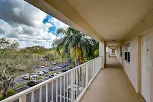 3520 Oaks Way, Pompano Beach, FL 33069 - Photo 31