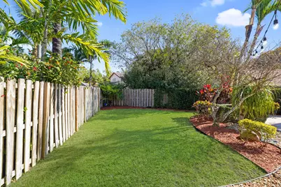 1872 NW 109th Avenue, Plantation, FL 33322 - Photo 7