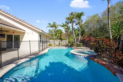 1872 NW 109th Avenue, Plantation, FL 33322 - Photo 5