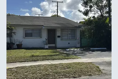 8 SE 12th Street #1-2, Dania Beach, FL 33004 - Photo 3