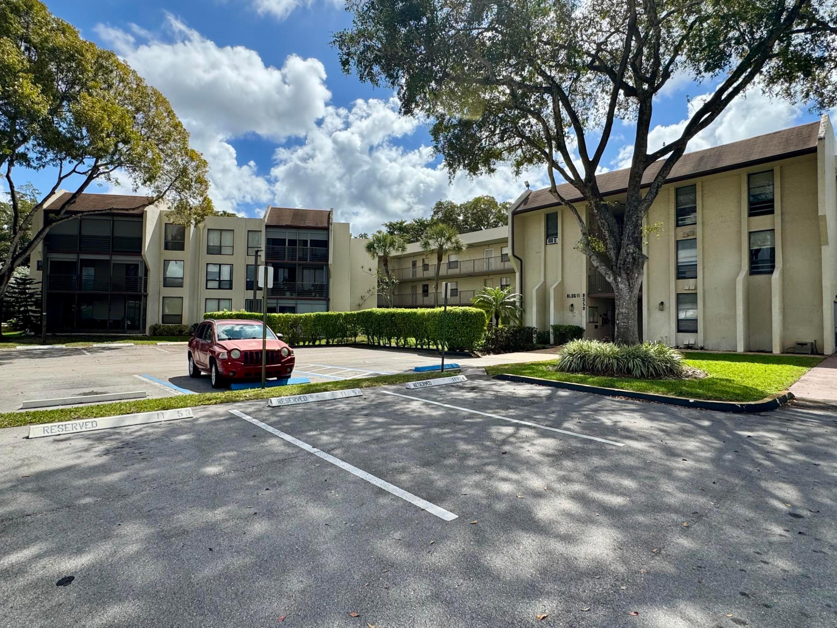 8050 W McNab Rd #320 - 8050 W McNab Rd #320, Tamarac, FL 33321 Luxury Property | Jose Angel Pina