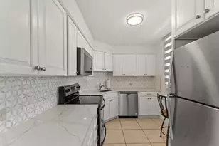 136 Lakeshore Dr, North Palm Beach, FL 33408 - Photo 5