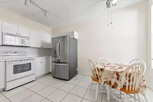 7874 Laina Ln, Boynton Beach, FL 33437 - Photo 5