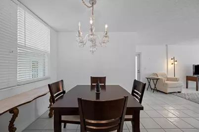 401 Peruvian #1010, Palm Beach, FL 33480 - Photo 5