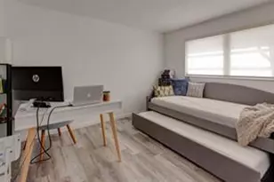 2500 NE 16th Ave, Wilton Manors, FL 33305 - Photo 11