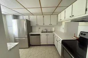 222 Lake Constance Dr, West Palm Beach, FL 33411 - Photo 5