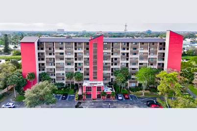 2200 S Cypress Bend Drive S #702, Pompano Beach, FL 33069 - Photo 1