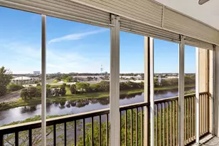 2200 S Cypress Bend Dr S, Pompano Beach, FL 33069 - Photo 27