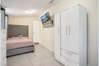 250 NW 83rd Street, Miami, FL 33150 - Photo 31