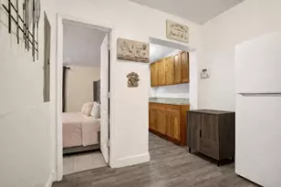 250 NW 83rd St, Miami, FL 33150 - Photo 25