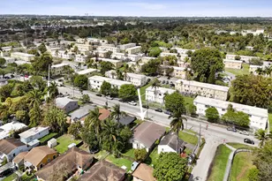 250 NW 83rd St, Miami, FL 33150 - Photo 55