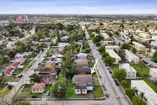 250 NW 83rd St, Miami, FL 33150 - Photo 47