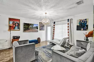 640 NE 160th St, Miami, FL 33162 - Photo 3