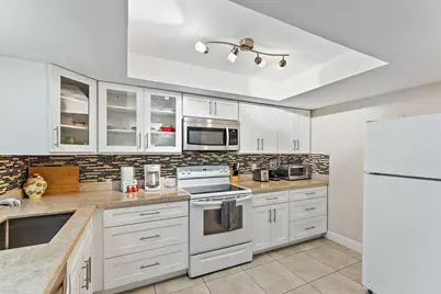 3036 Park Avenue, Riviera Beach, FL 33404 - Photo 9