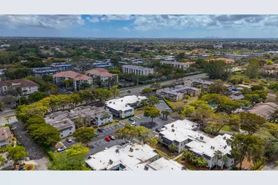 2820 Riverside #203, Coral Springs, FL 33065 - Photo 3