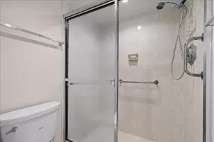 1251 SE Sugar Sands Blvd, Riviera Beach, FL 33404 - Photo 19